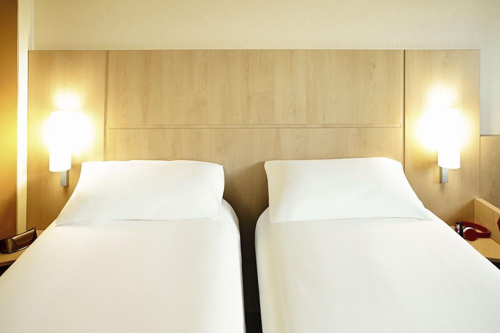 Ibis Golfe De Saint-Tropez Hotel โคโกแล็ง ภายนอก รูปภาพ