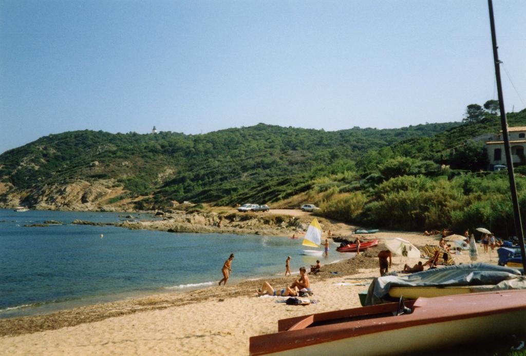 Ibis Golfe De Saint-Tropez Hotel โคโกแล็ง ภายนอก รูปภาพ