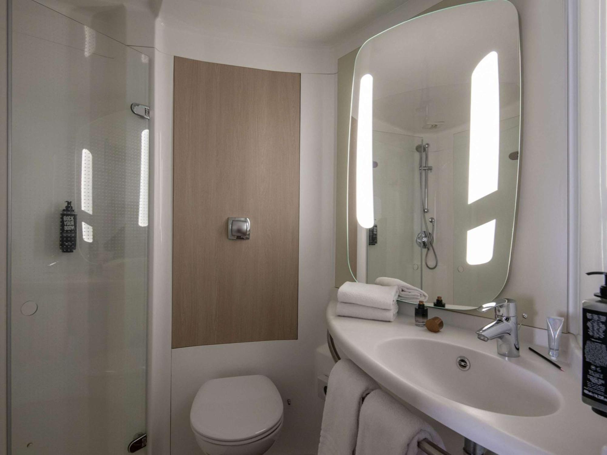 Ibis Golfe De Saint-Tropez Hotel โคโกแล็ง ภายนอก รูปภาพ