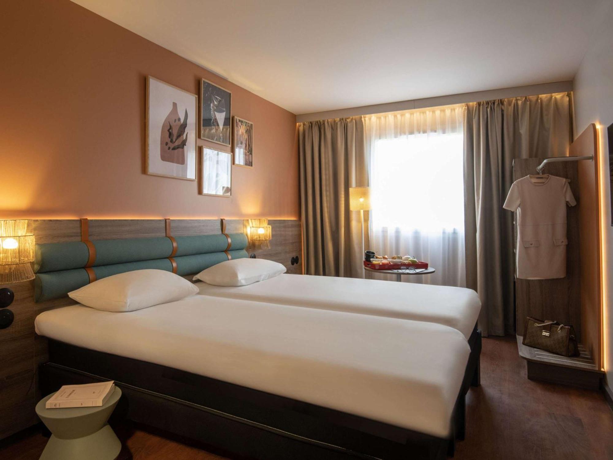 Ibis Golfe De Saint-Tropez Hotel โคโกแล็ง ภายนอก รูปภาพ