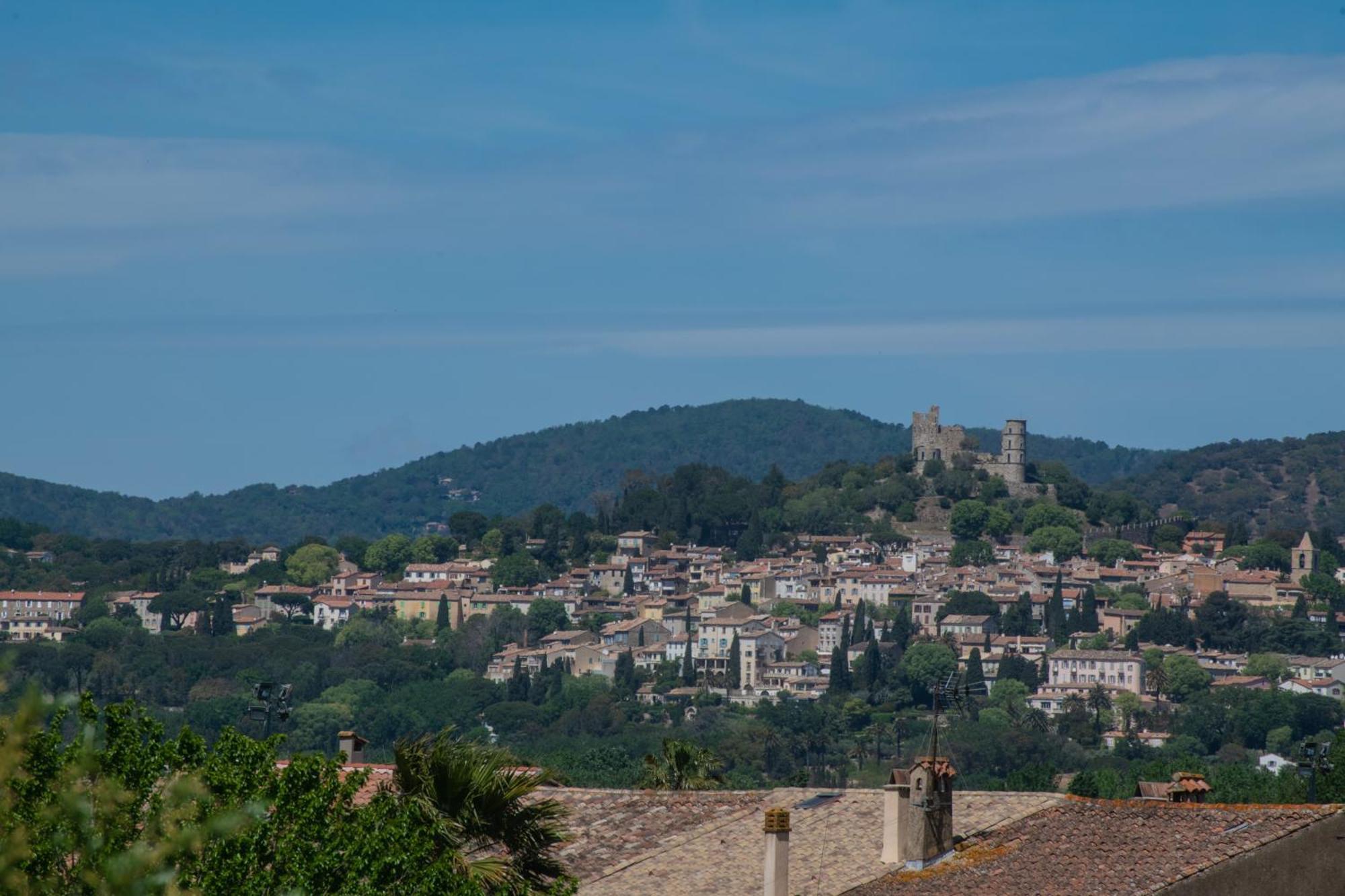 Ibis Golfe De Saint-Tropez Hotel โคโกแล็ง ภายนอก รูปภาพ