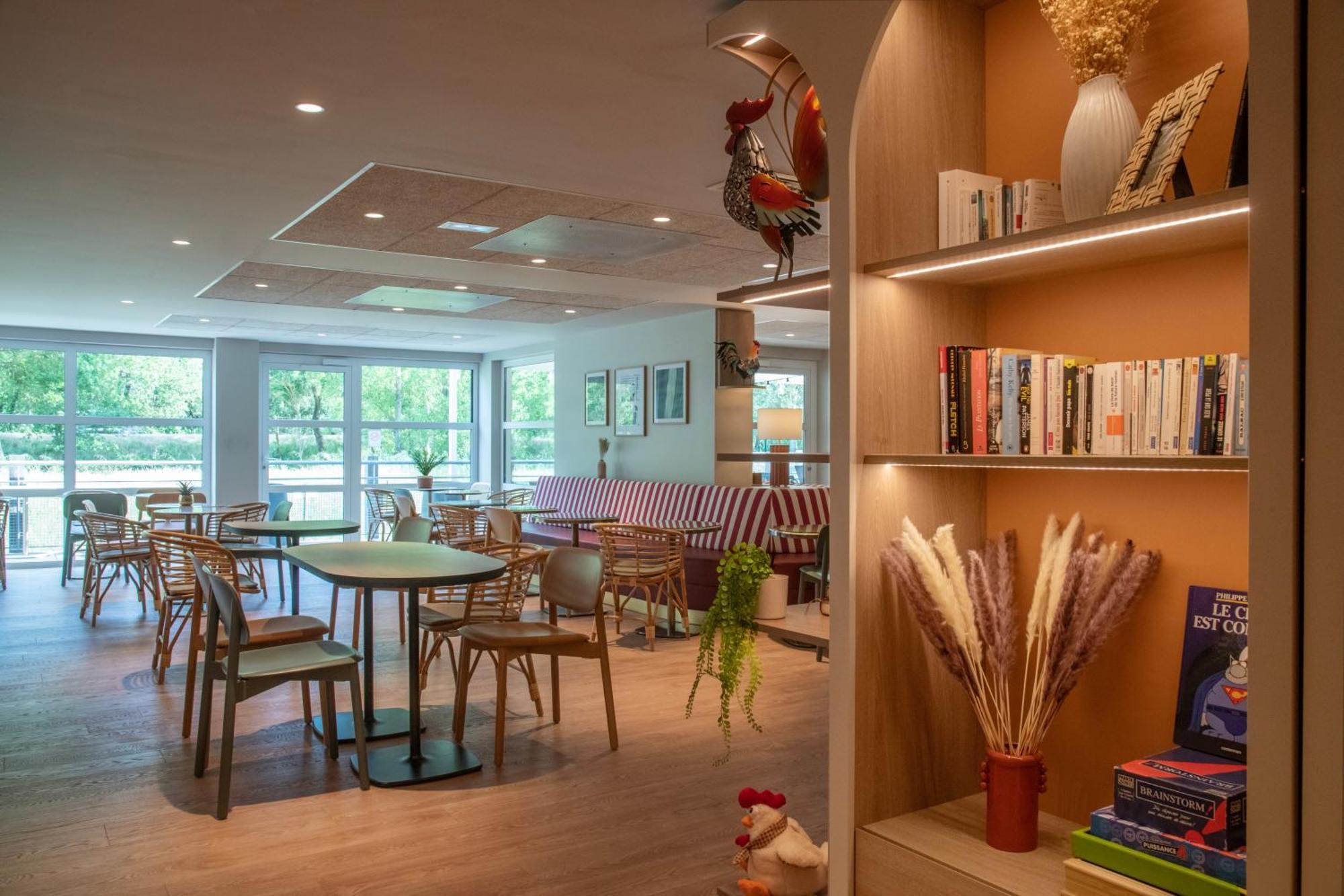 Ibis Golfe De Saint-Tropez Hotel โคโกแล็ง ภายนอก รูปภาพ