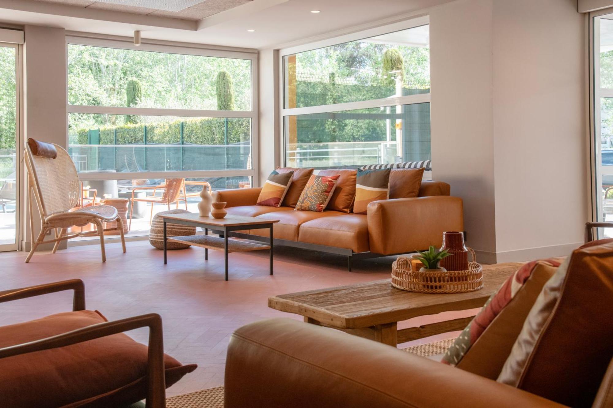 Ibis Golfe De Saint-Tropez Hotel โคโกแล็ง ภายนอก รูปภาพ